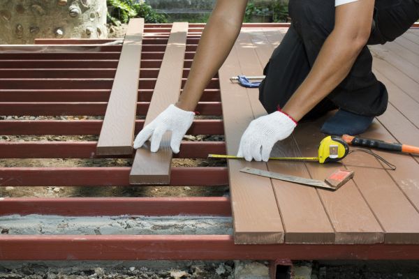 Custom Deck Installation in Edison