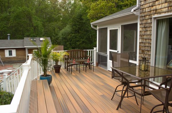 Decking Service in Edison
